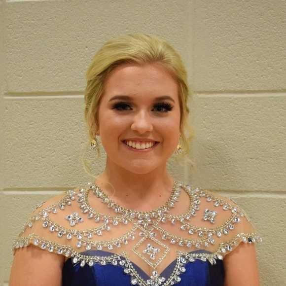 Meet your Posher, Callie - Picture 1 of 3